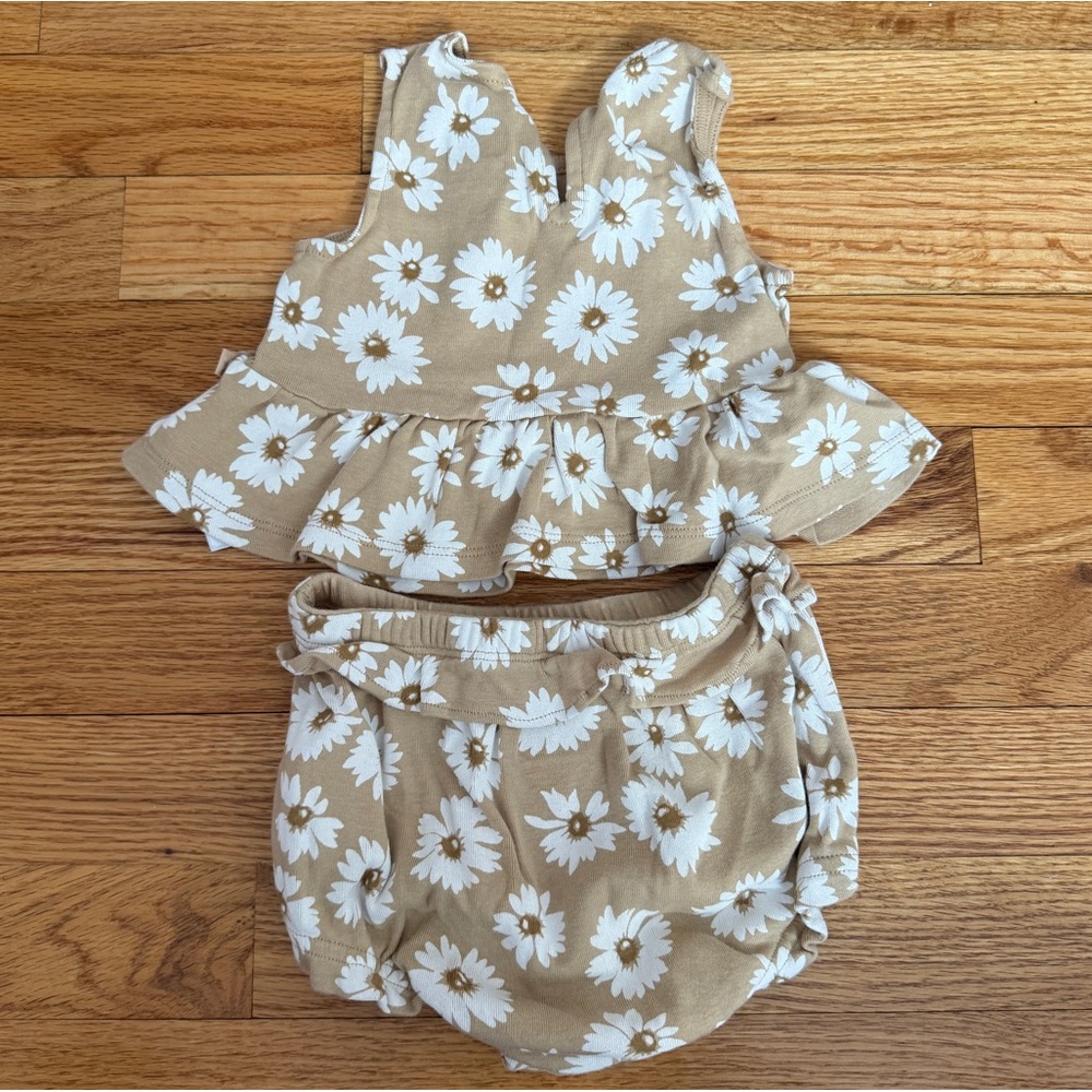 12-18m Two Piece Floral Baby Gap Set